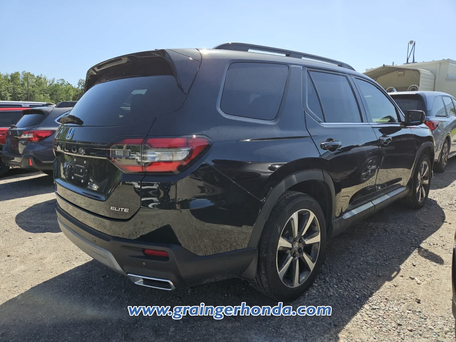 Used 2025 Honda Pilot SUV