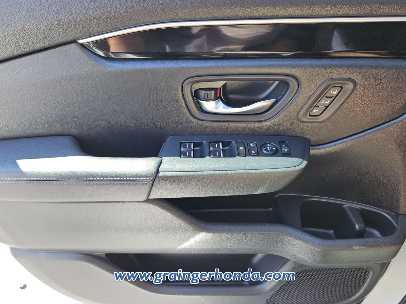 Used 2025 Honda Pilot SUV