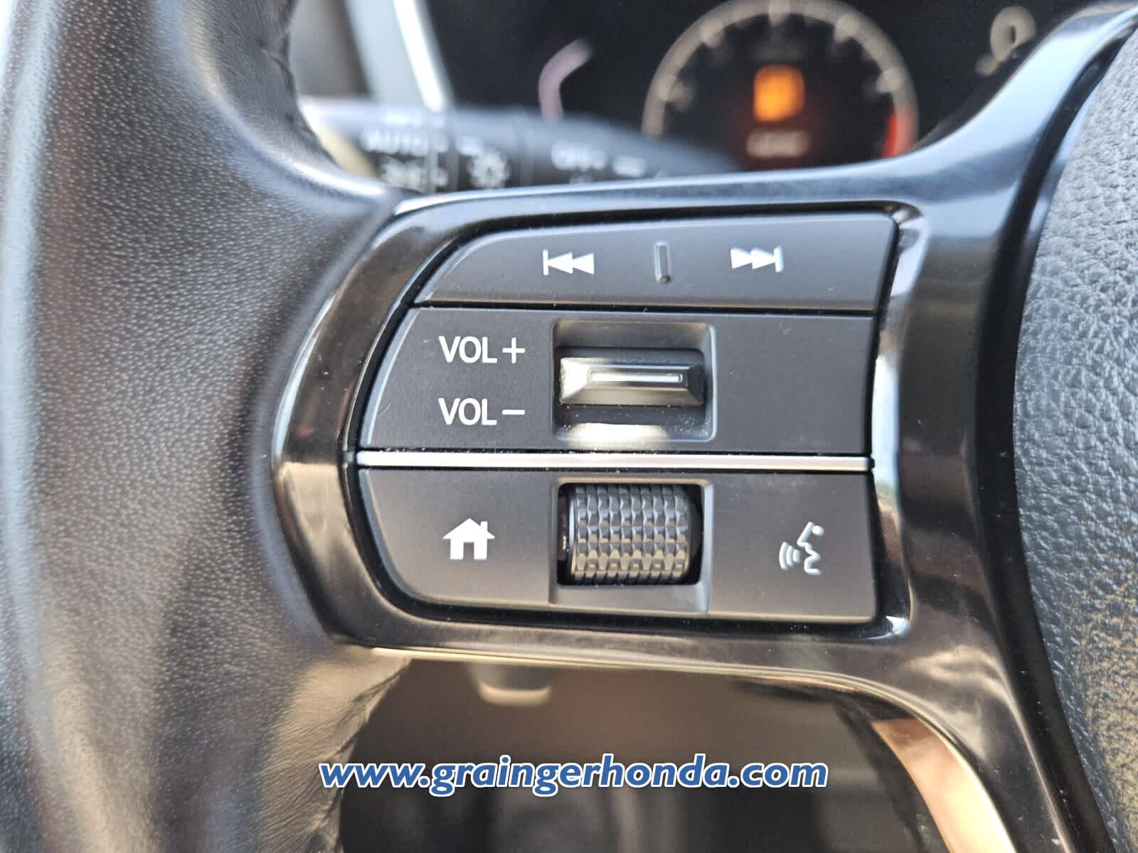 Used 2025 Honda Pilot SUV
