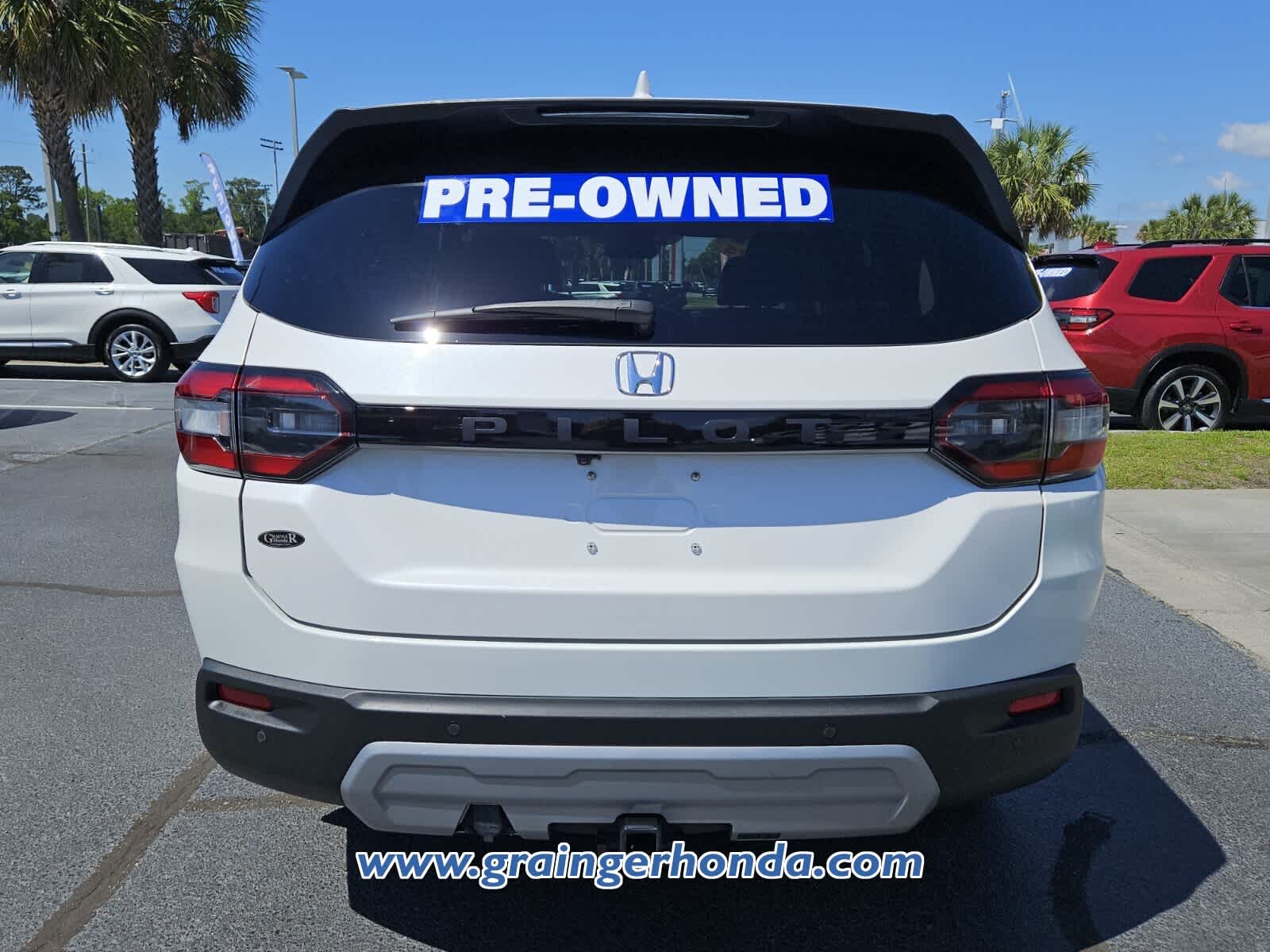 Used 2025 Honda Pilot SUV