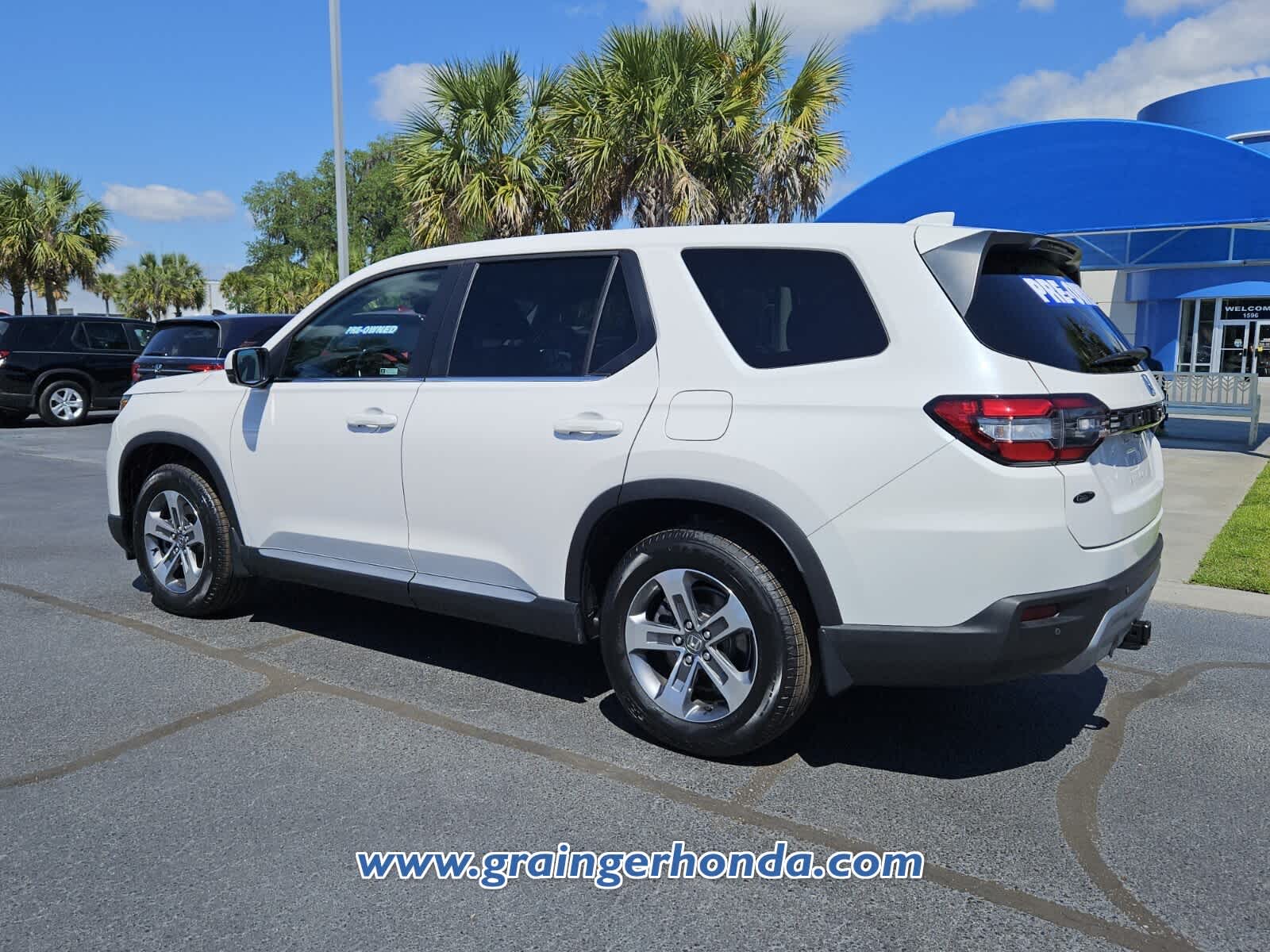Used 2025 Honda Pilot SUV