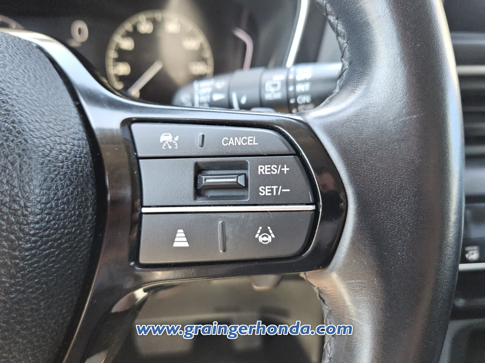 Used 2025 Honda Pilot SUV