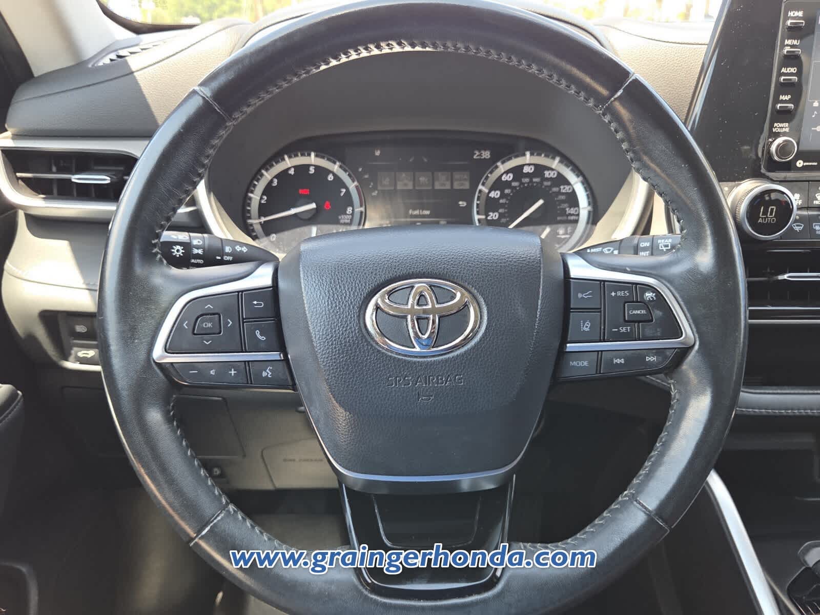 Used 2021 Toyota Highlander SUV