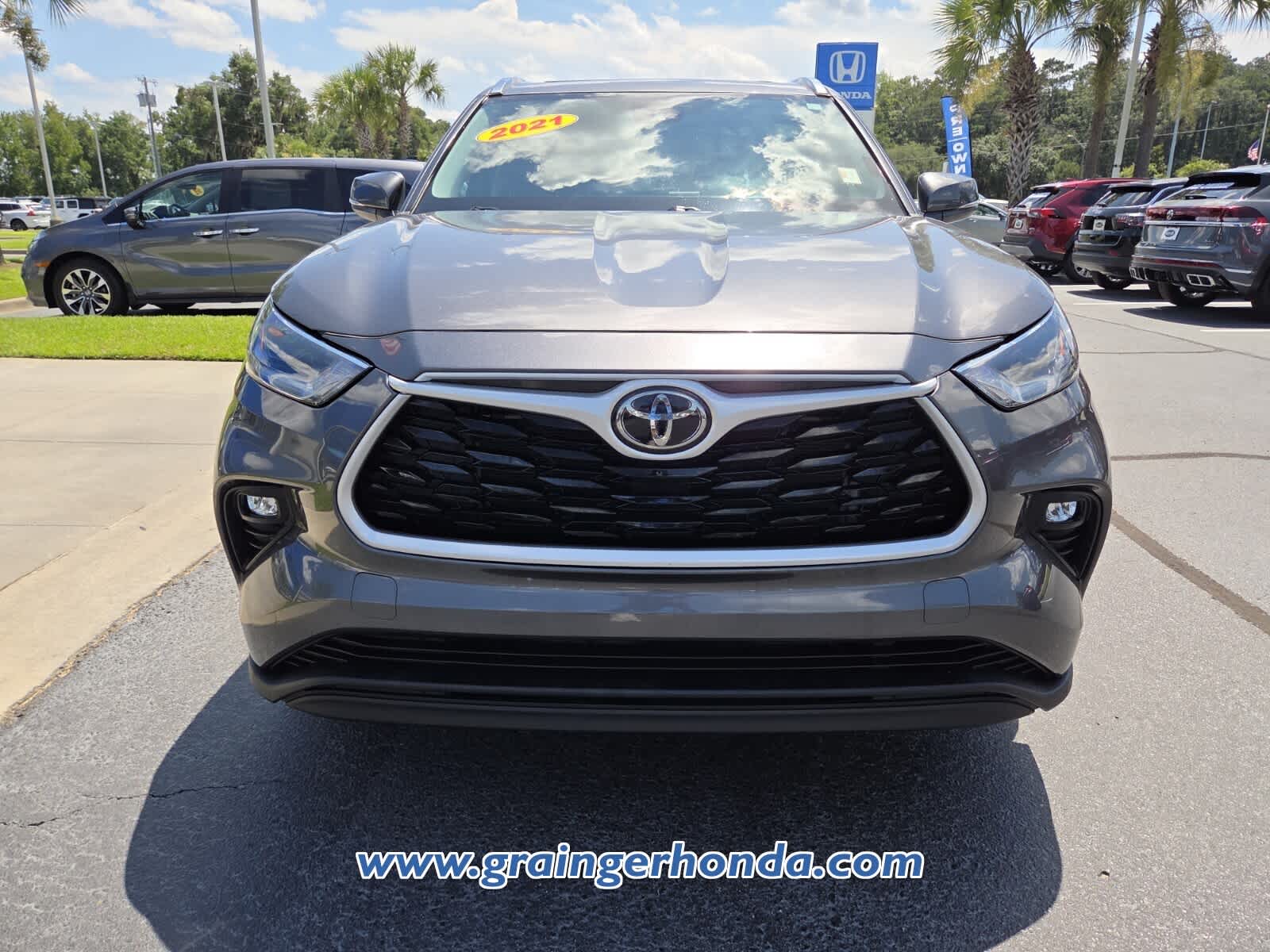 Used 2021 Toyota Highlander SUV