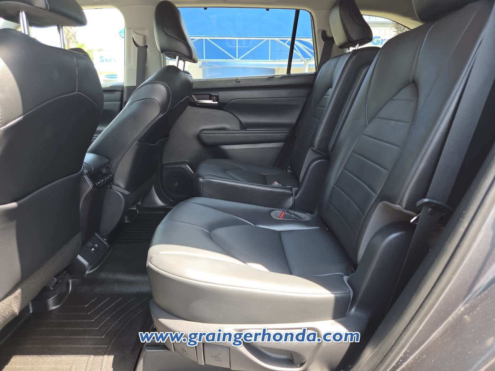 Used 2021 Toyota Highlander SUV