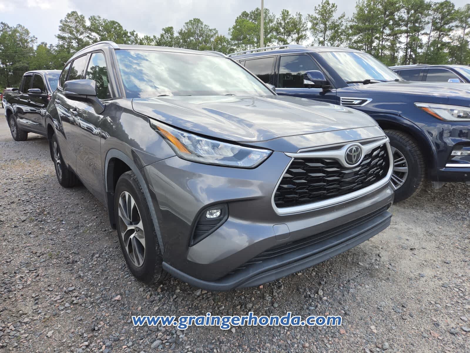Used 2020 Toyota Highlander SUV