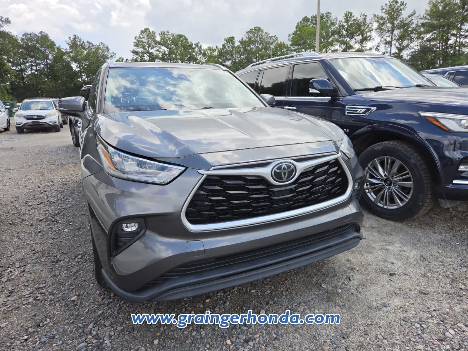Used 2020 Toyota Highlander SUV