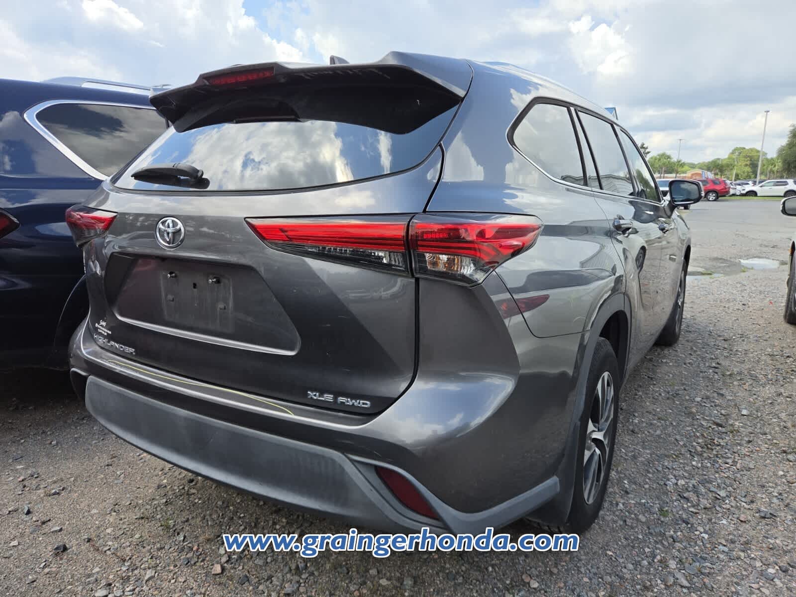 Used 2020 Toyota Highlander SUV