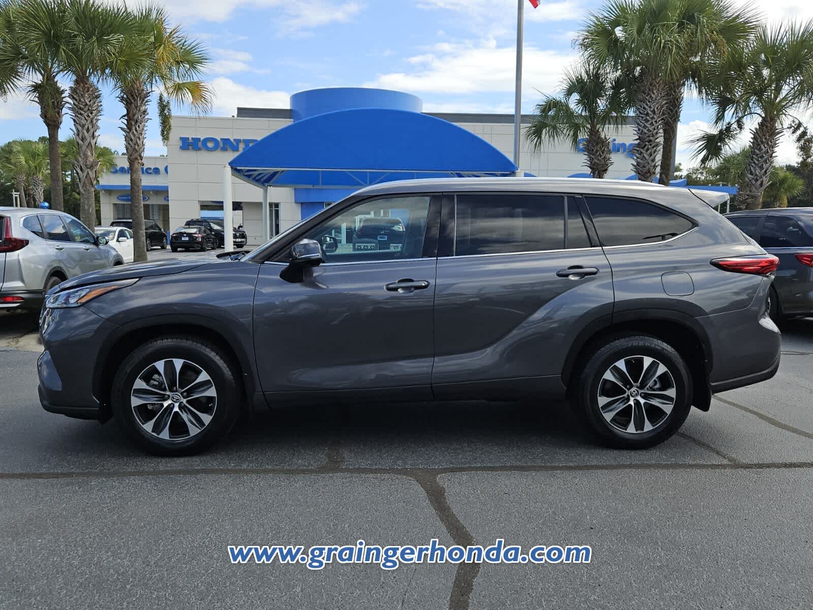 Used 2020 Toyota Highlander SUV
