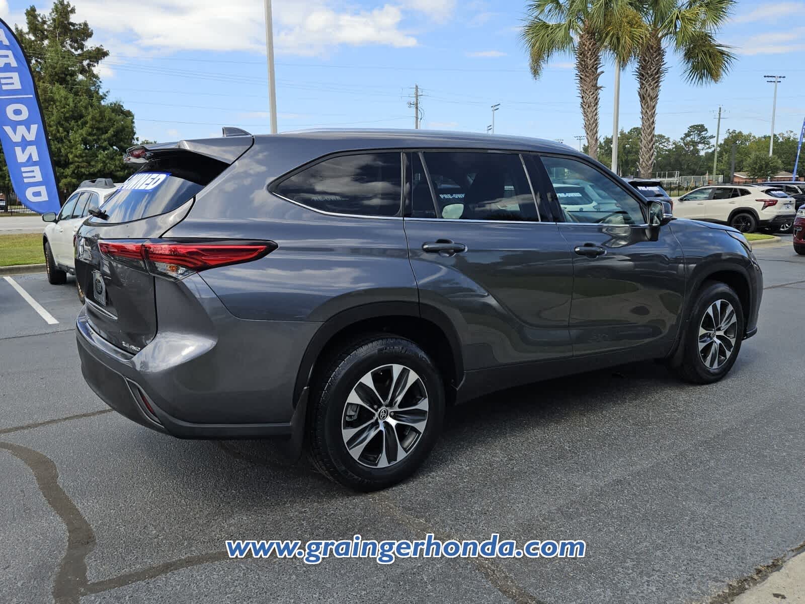 Used 2020 Toyota Highlander SUV