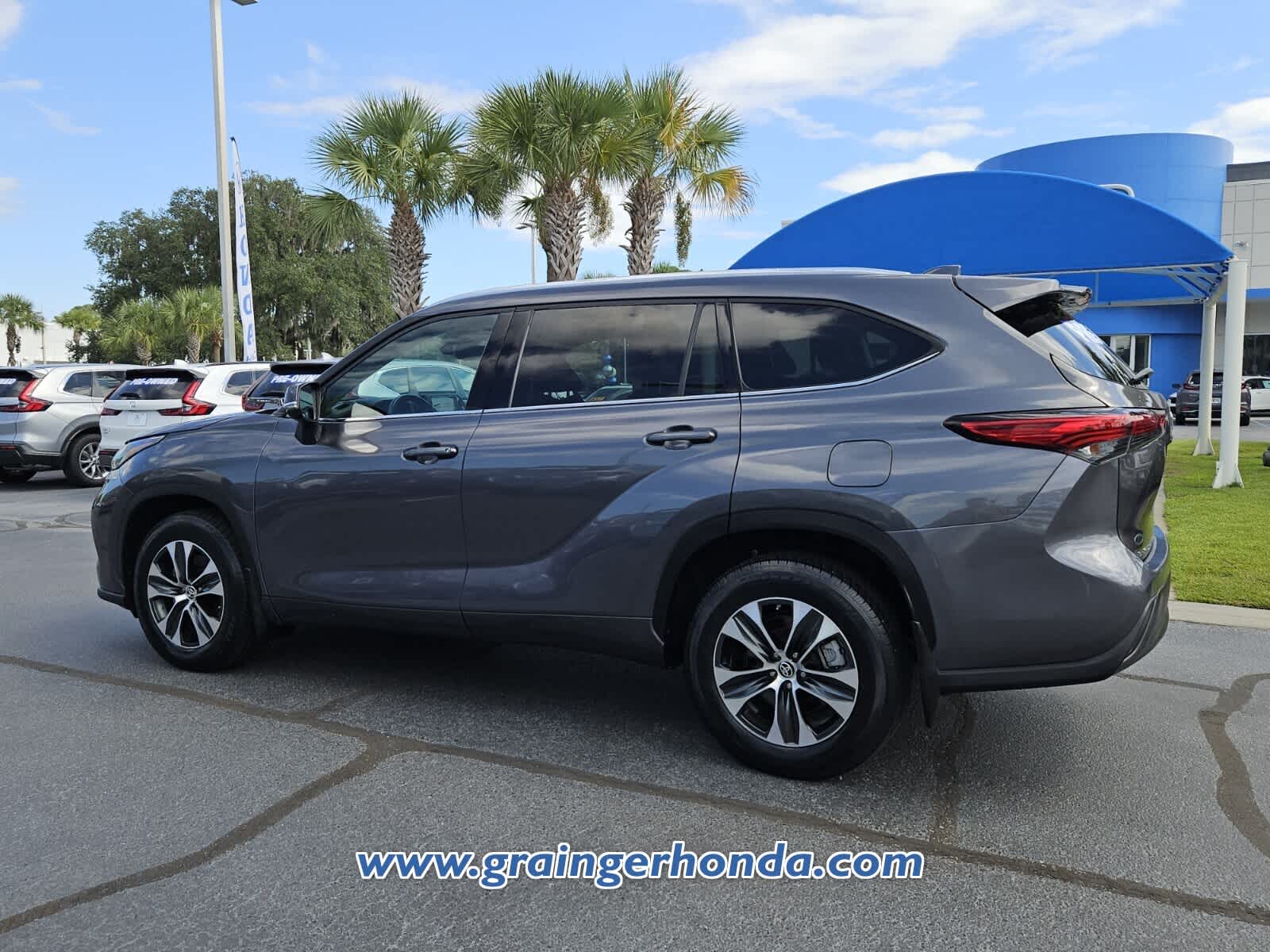 Used 2020 Toyota Highlander SUV