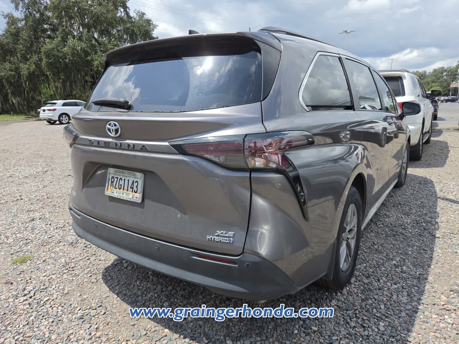 Used 2024 Toyota Sienna Van