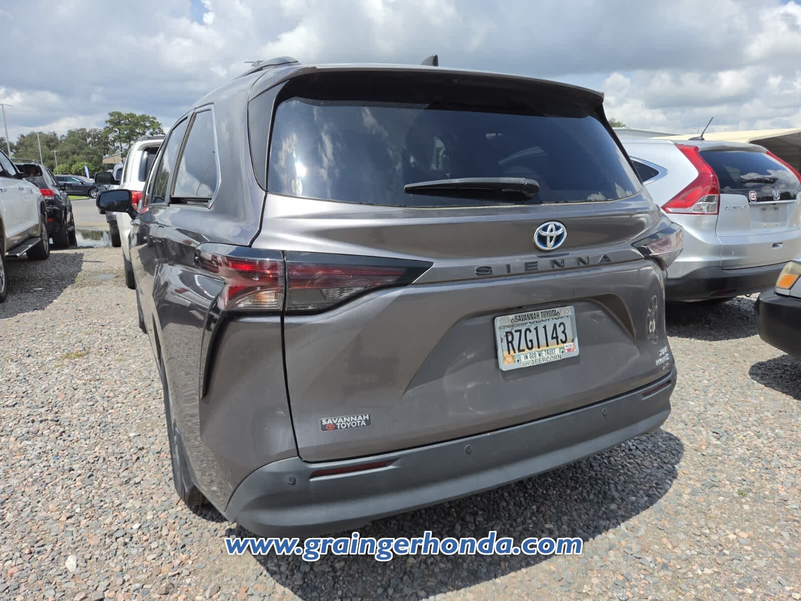 Used 2024 Toyota Sienna Van