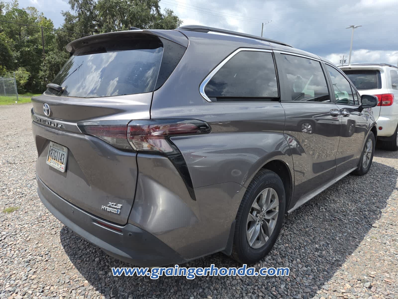 Used 2024 Toyota Sienna Van