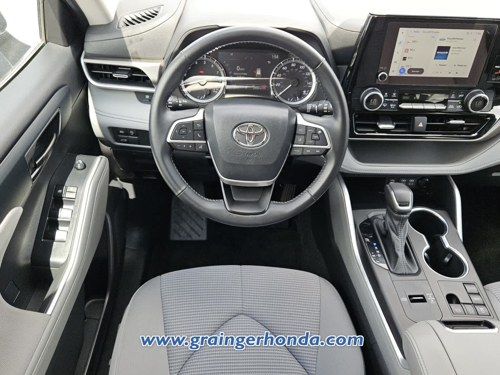 Used 2024 Toyota Highlander SUV