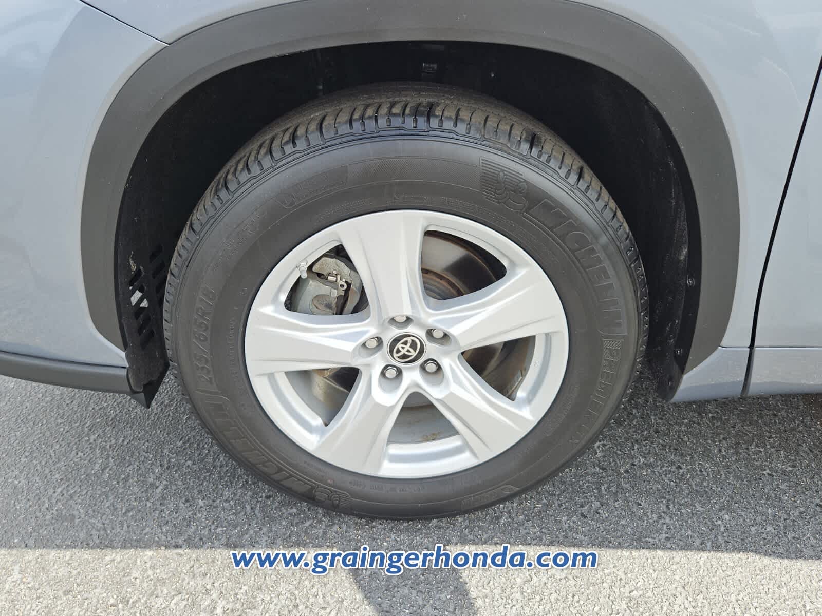 Used 2024 Toyota Highlander SUV