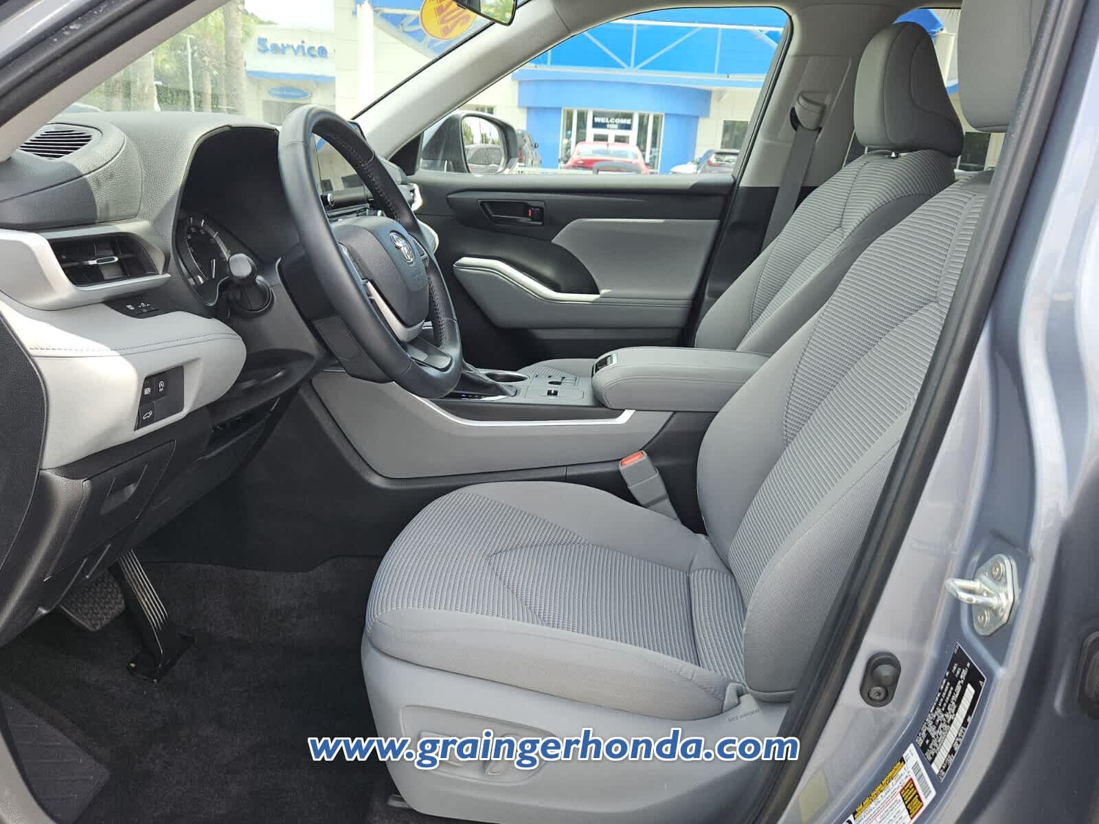 Used 2024 Toyota Highlander SUV