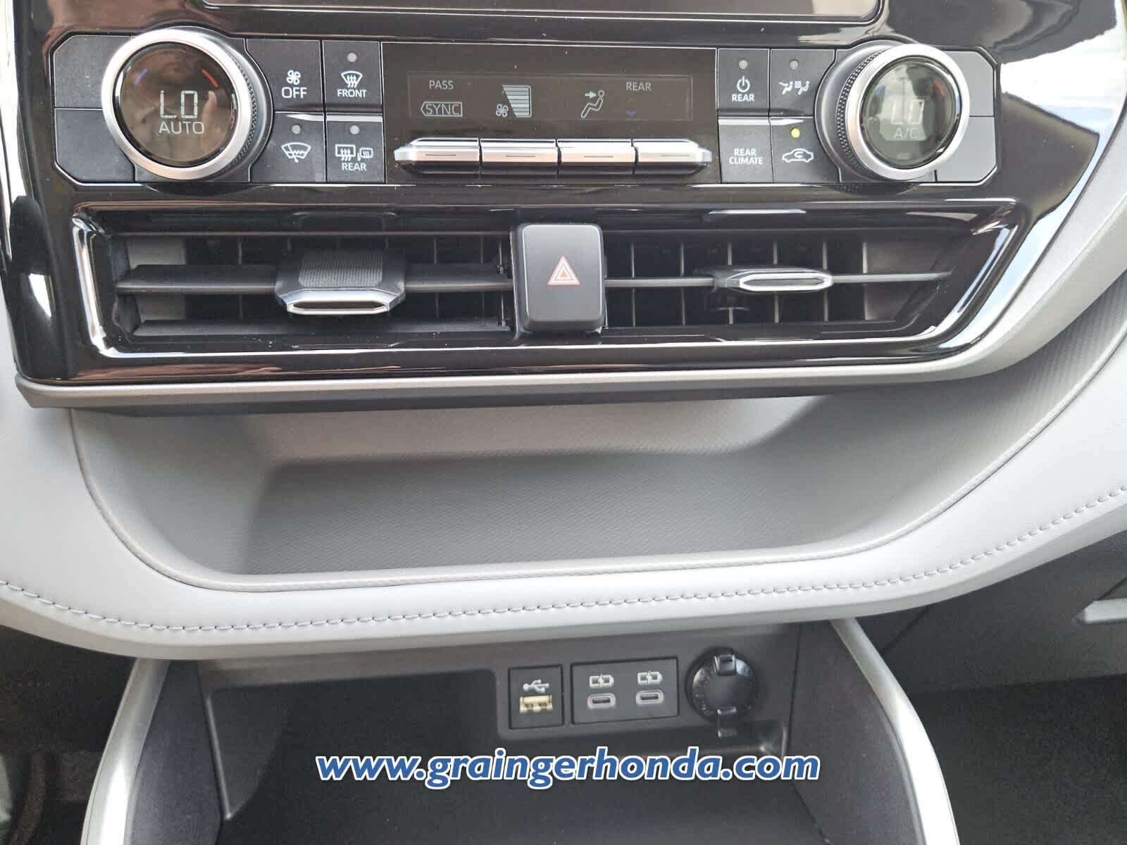 Used 2024 Toyota Highlander SUV