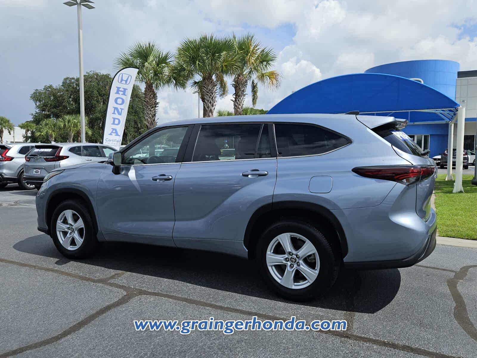 Used 2024 Toyota Highlander SUV