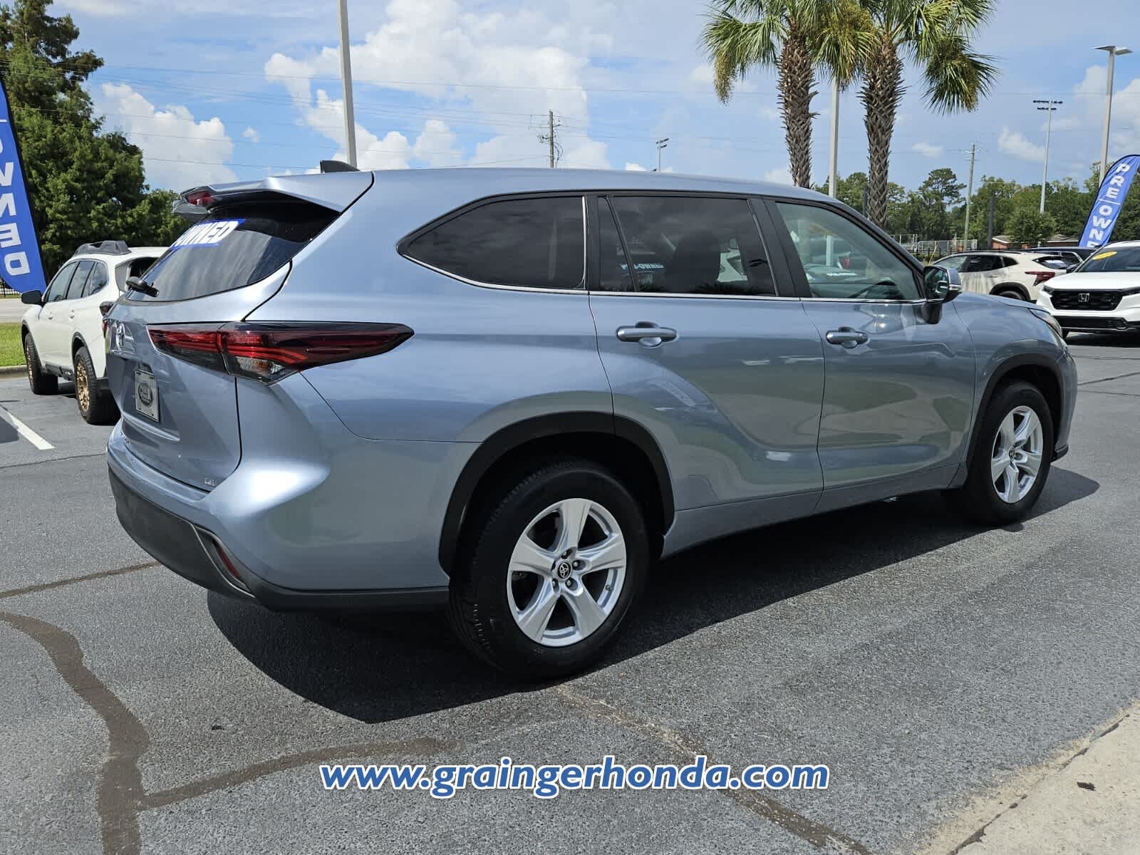 Used 2024 Toyota Highlander SUV