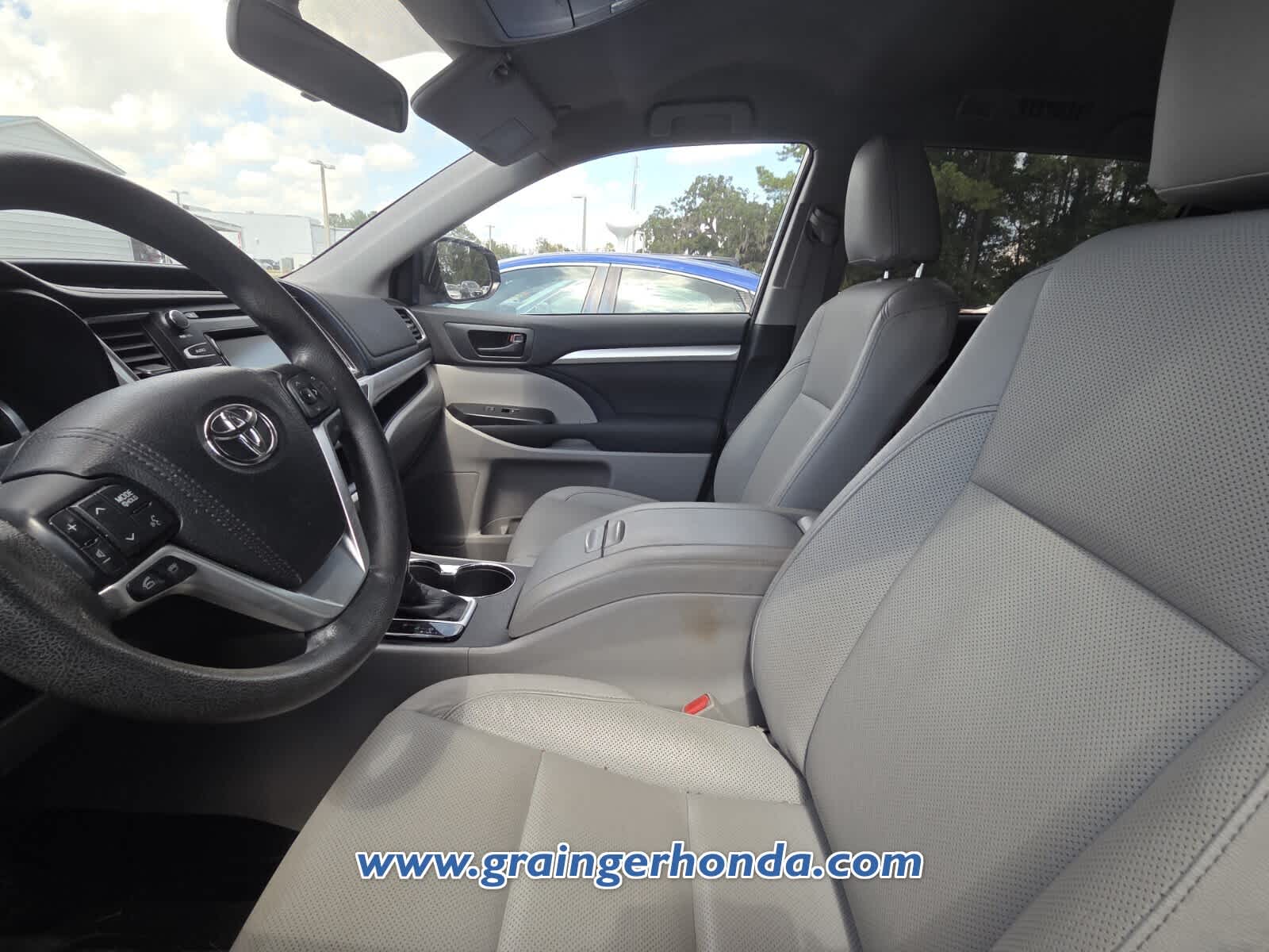 Used 2016 Toyota Highlander SUV