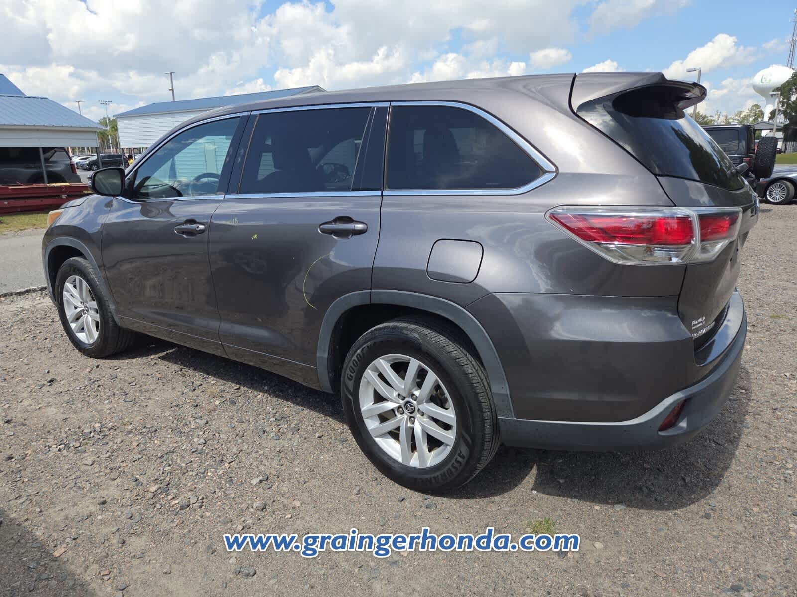 Used 2016 Toyota Highlander SUV