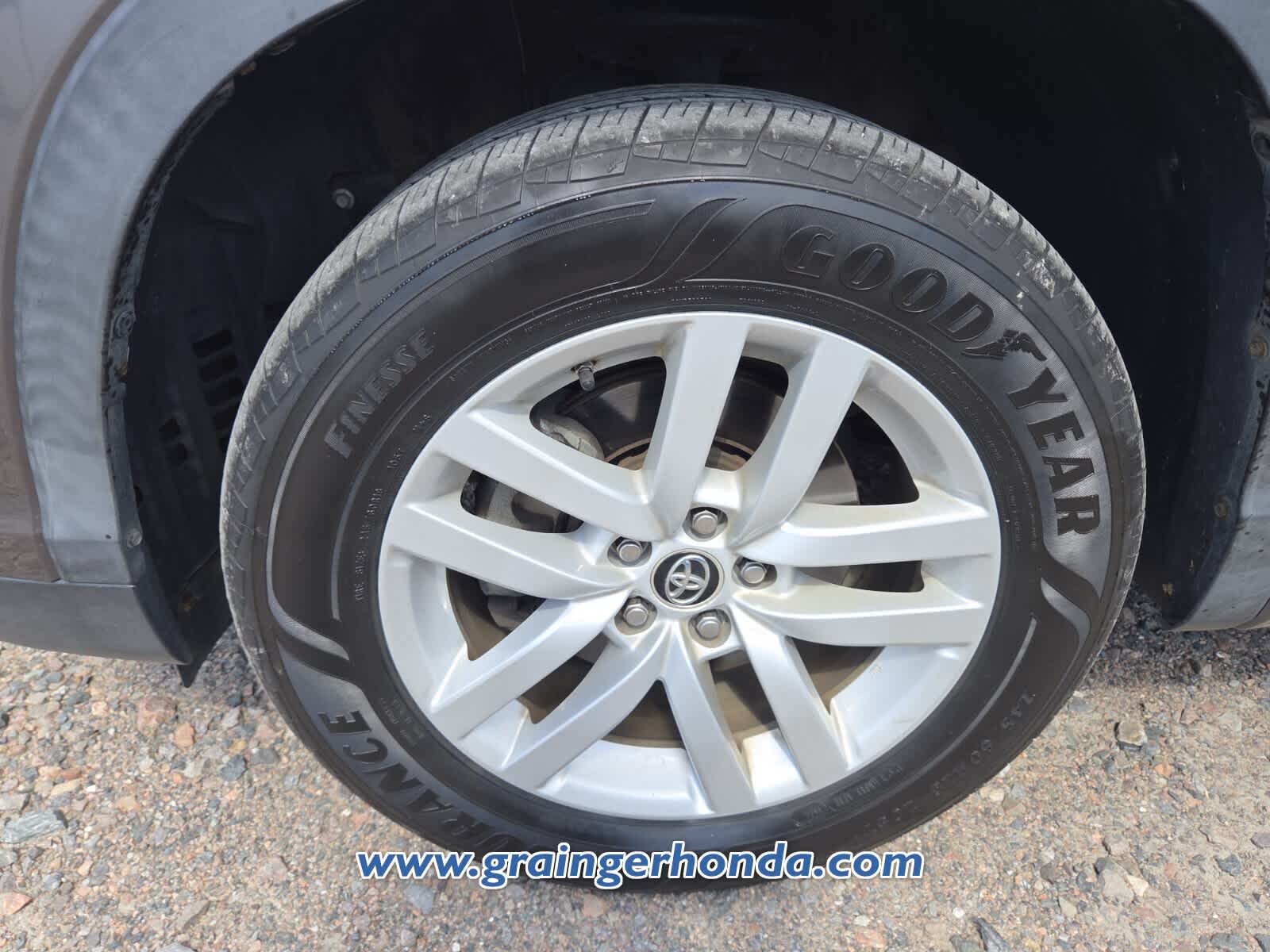Used 2016 Toyota Highlander SUV