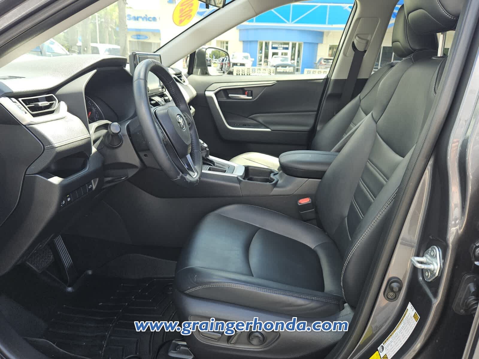 Used 2020 Toyota RAV4 SUV