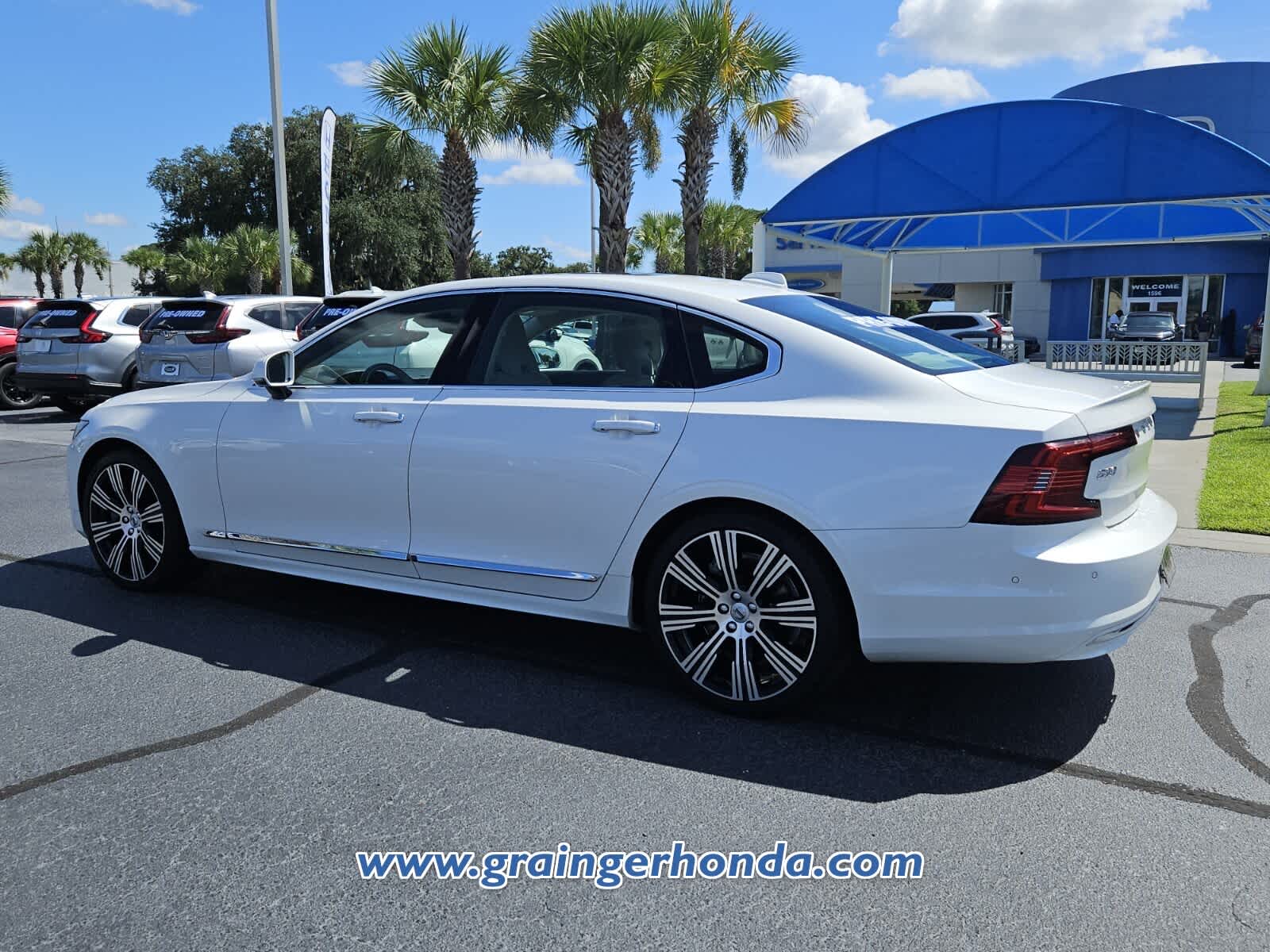 Used 2022 Volvo S90 Sedan