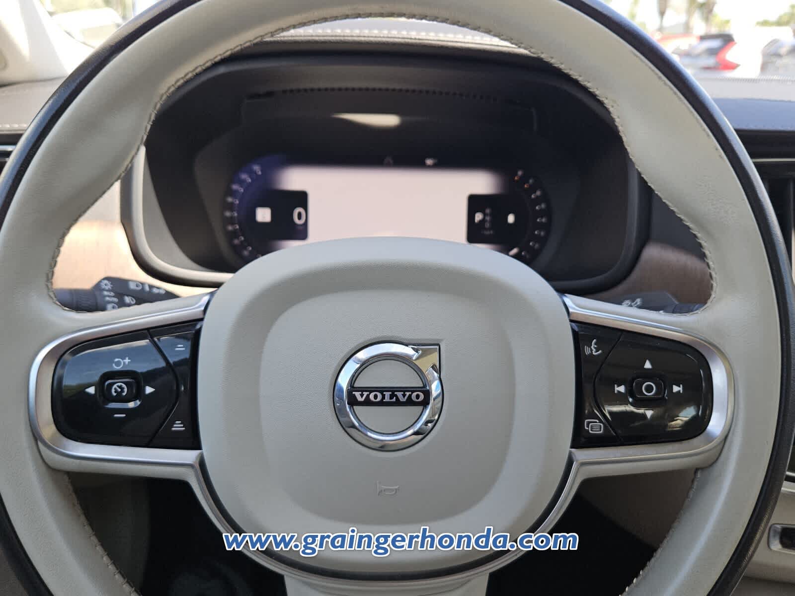 Used 2022 Volvo S90 Sedan