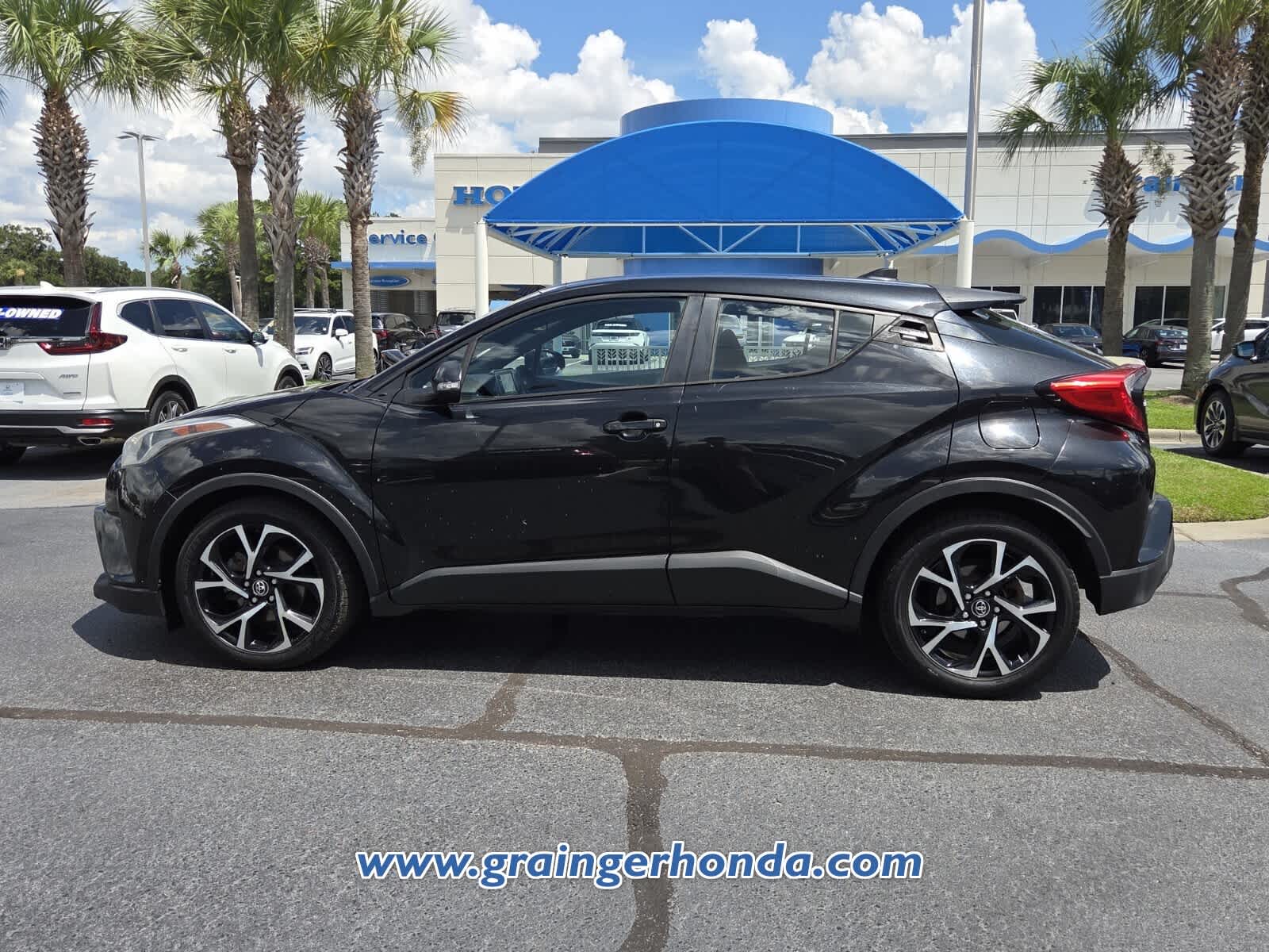 Used 2018 Toyota C-HR XLE with VIN NMTKHMBX9JR010364 for sale in Savannah, GA
