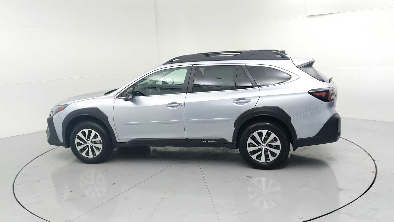 used 2025 Subaru Outback car, priced at $32,550