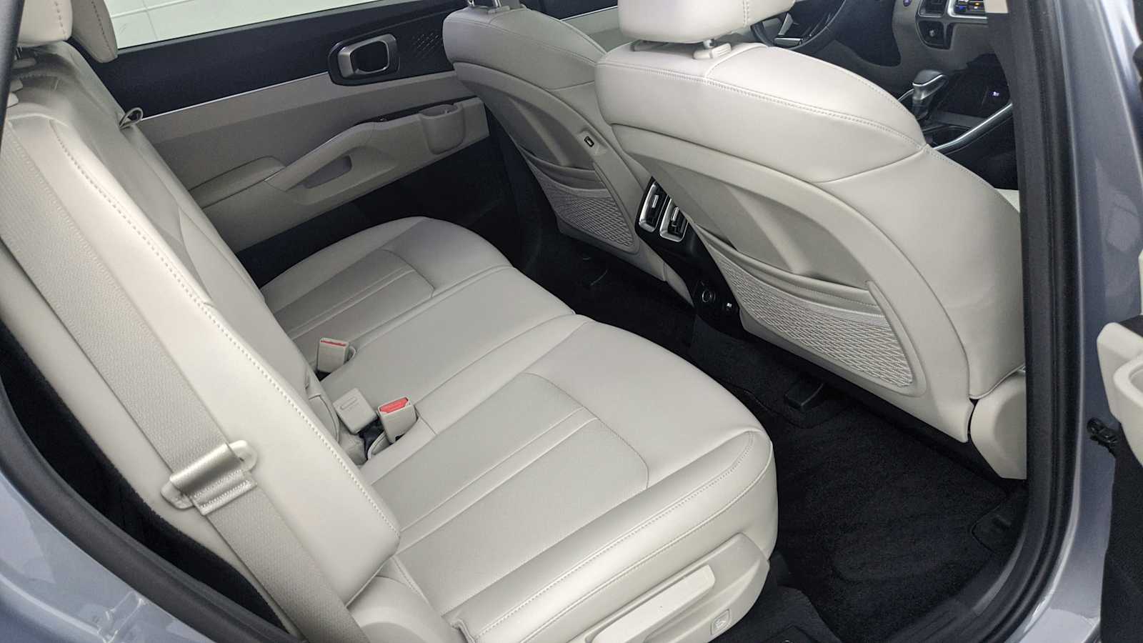 used 2023 Kia Sorento car, priced at $24,888
