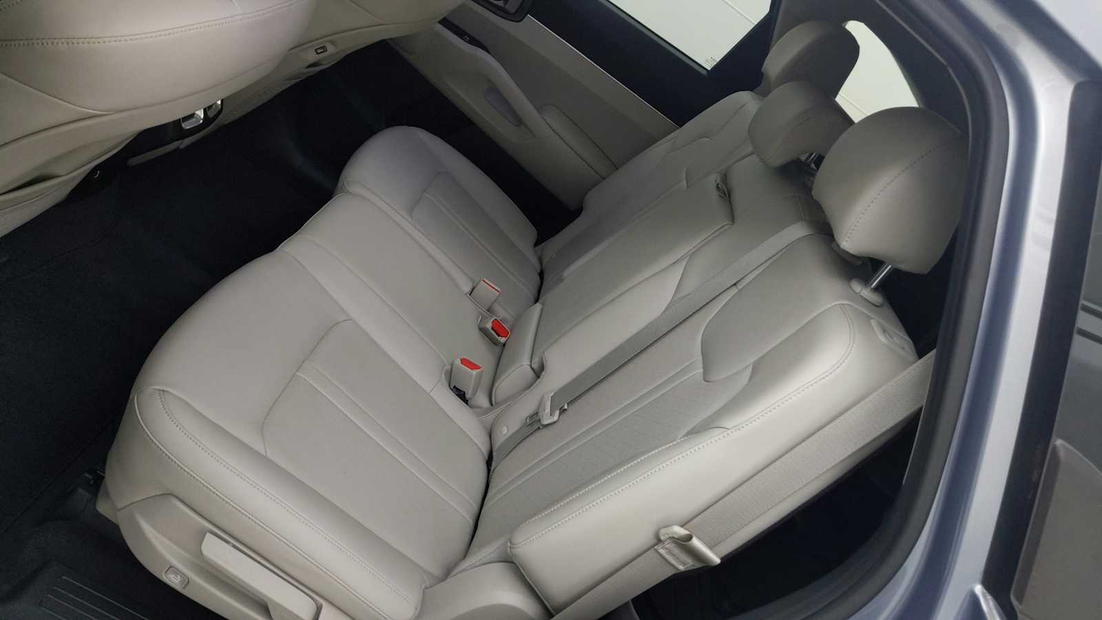 used 2023 Kia Sorento car, priced at $24,888