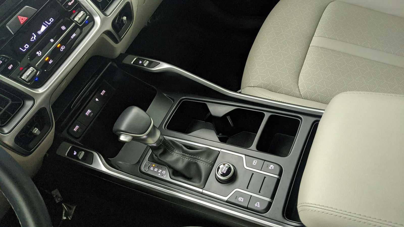 used 2023 Kia Sorento car, priced at $24,888
