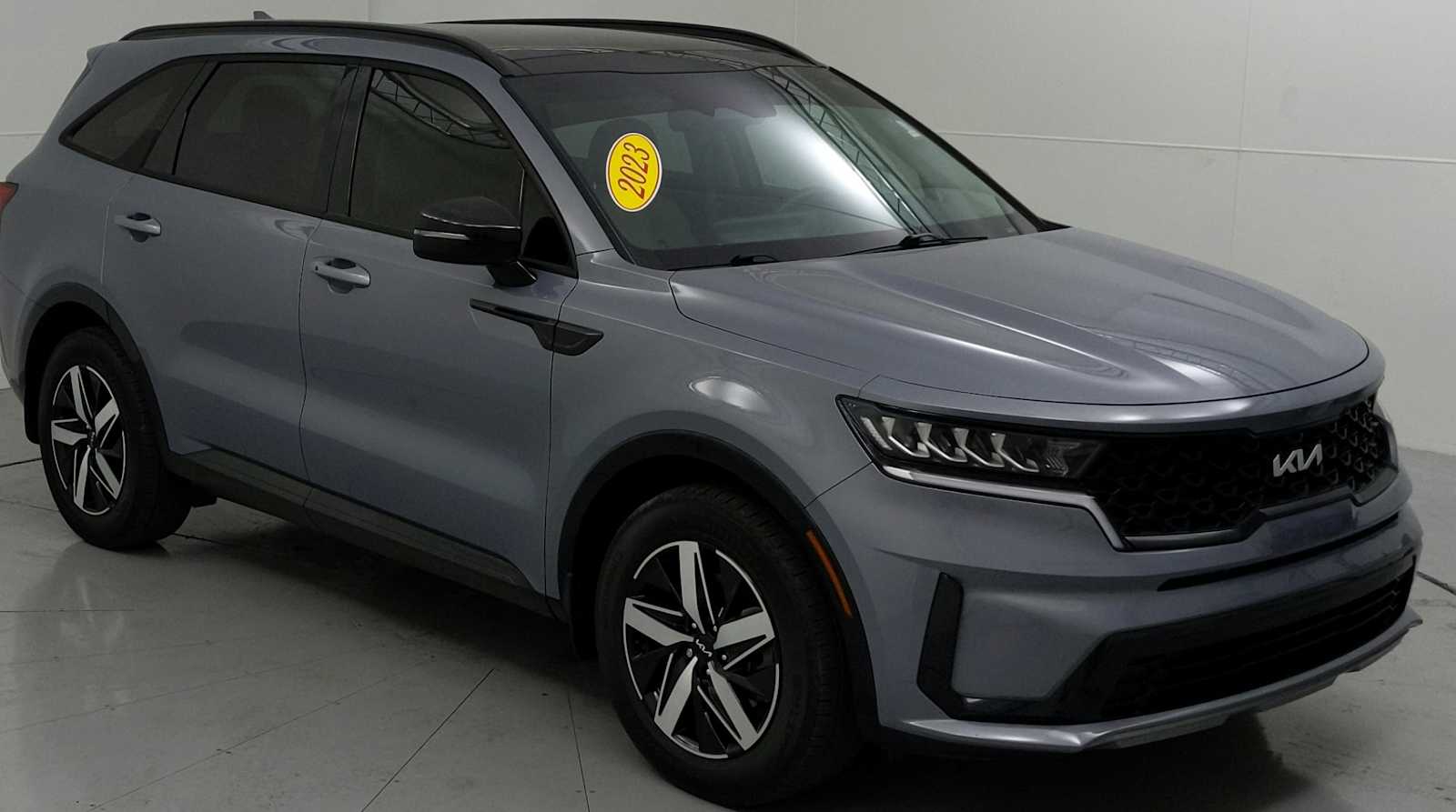 used 2023 Kia Sorento car, priced at $24,888