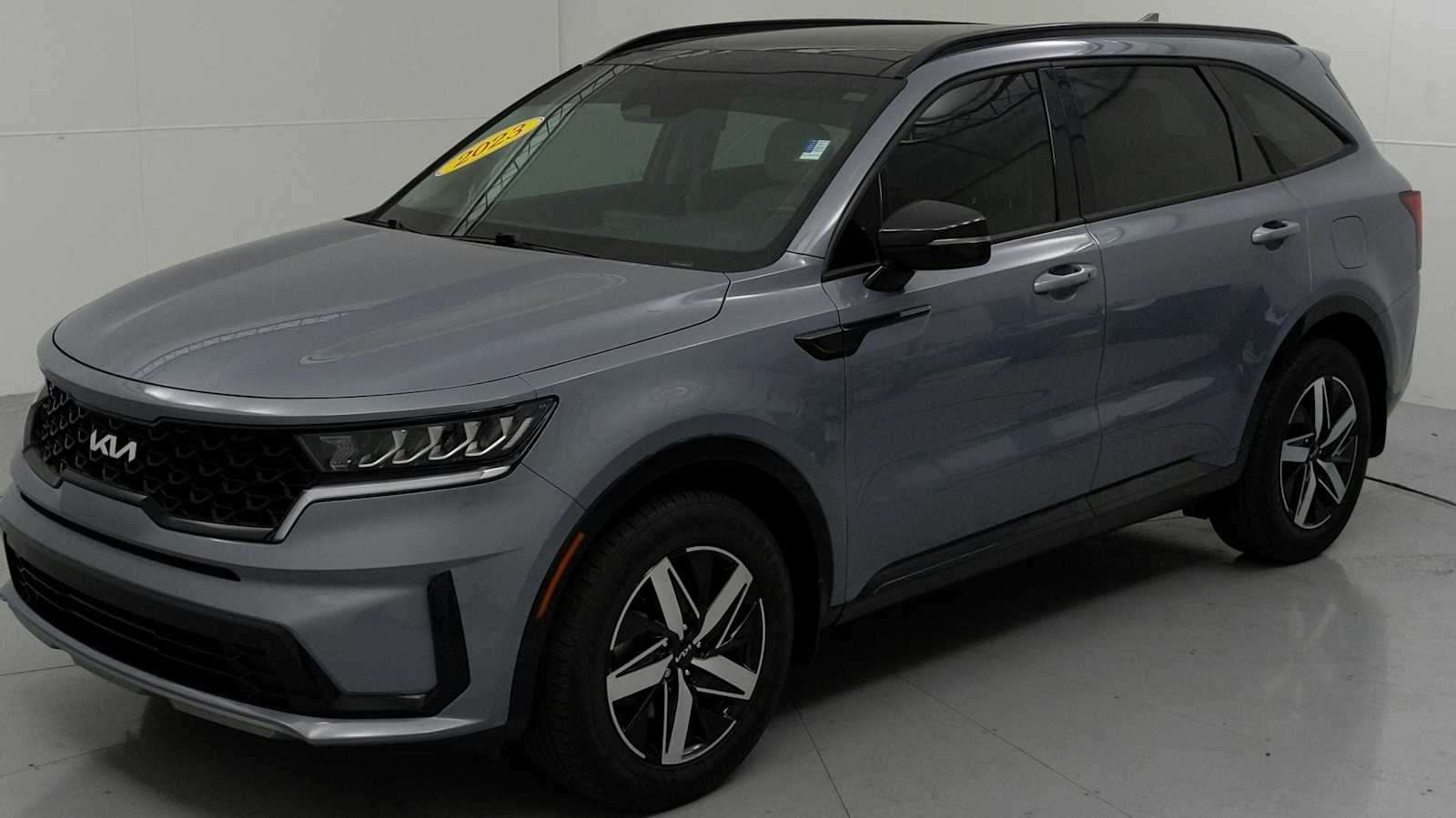 used 2023 Kia Sorento car, priced at $24,888