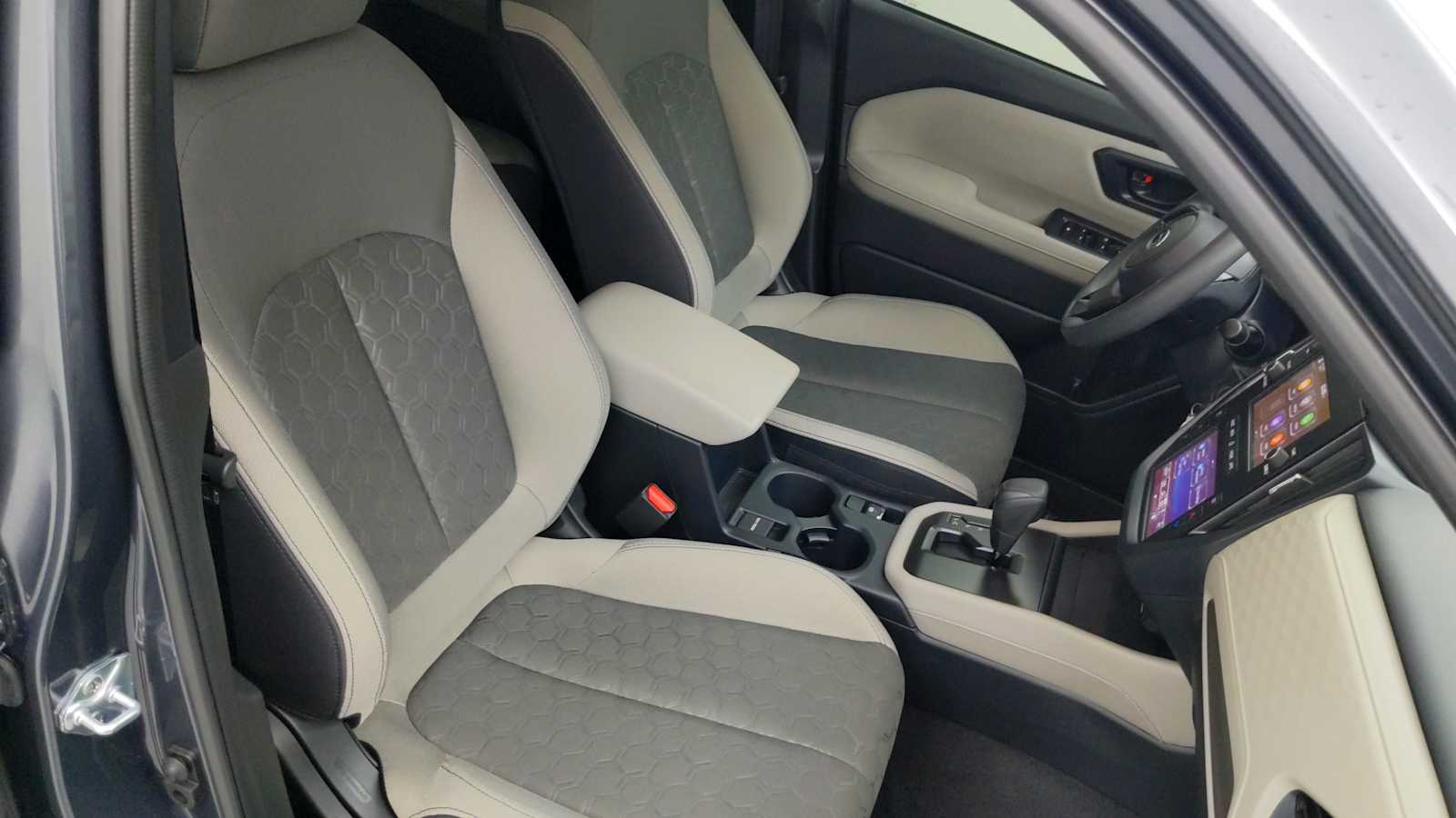 used 2025 Subaru Forester car, priced at $28,550