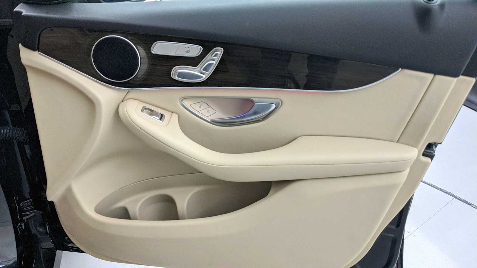 used 2020 Mercedes-Benz GLC car, priced at $23,550