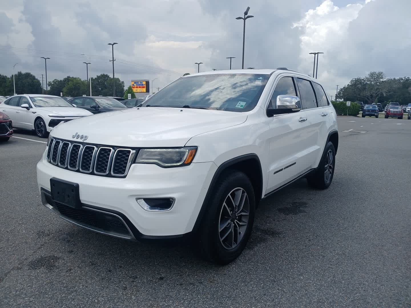 View vehicle photo 2