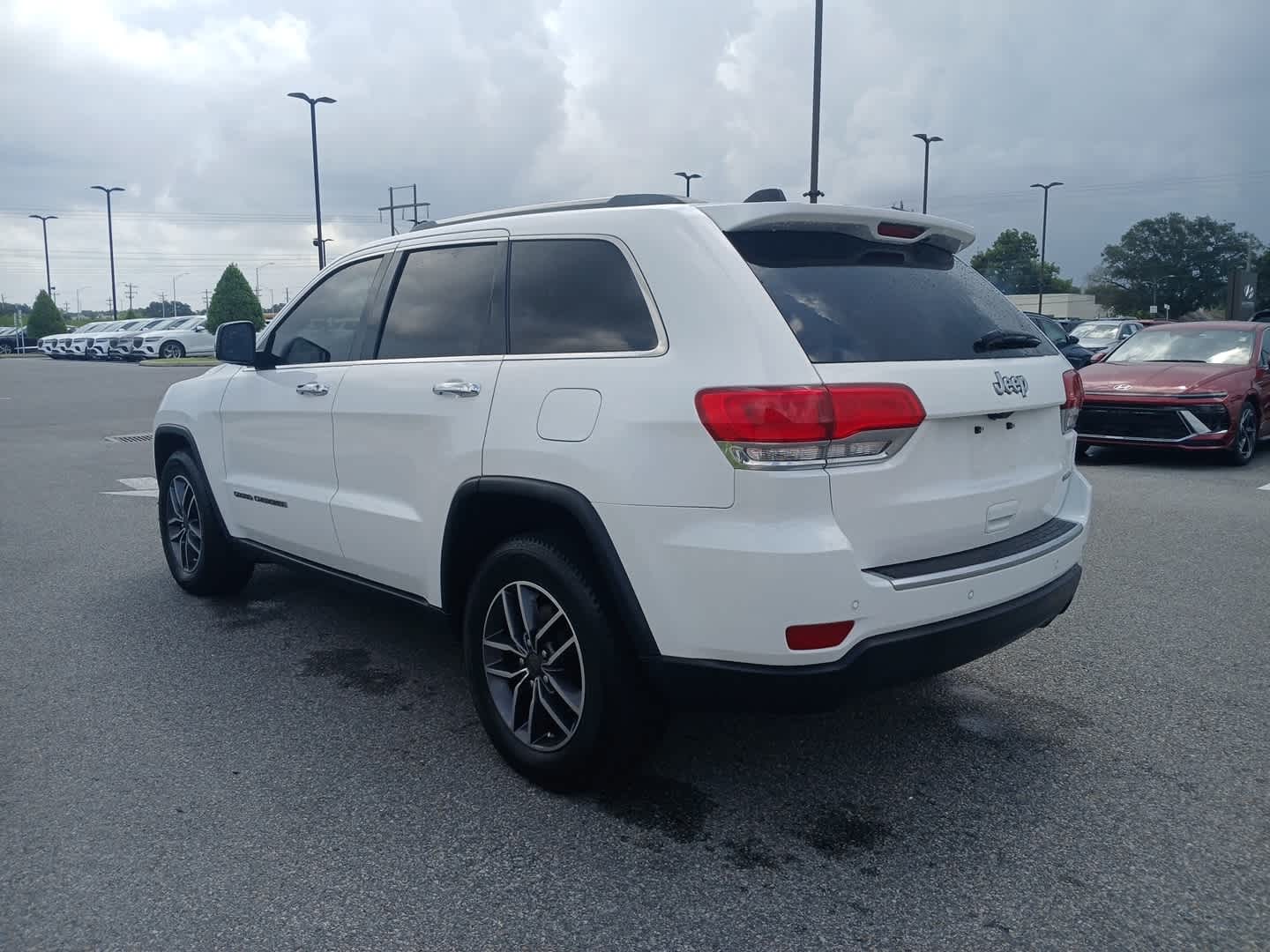 View vehicle photo 3