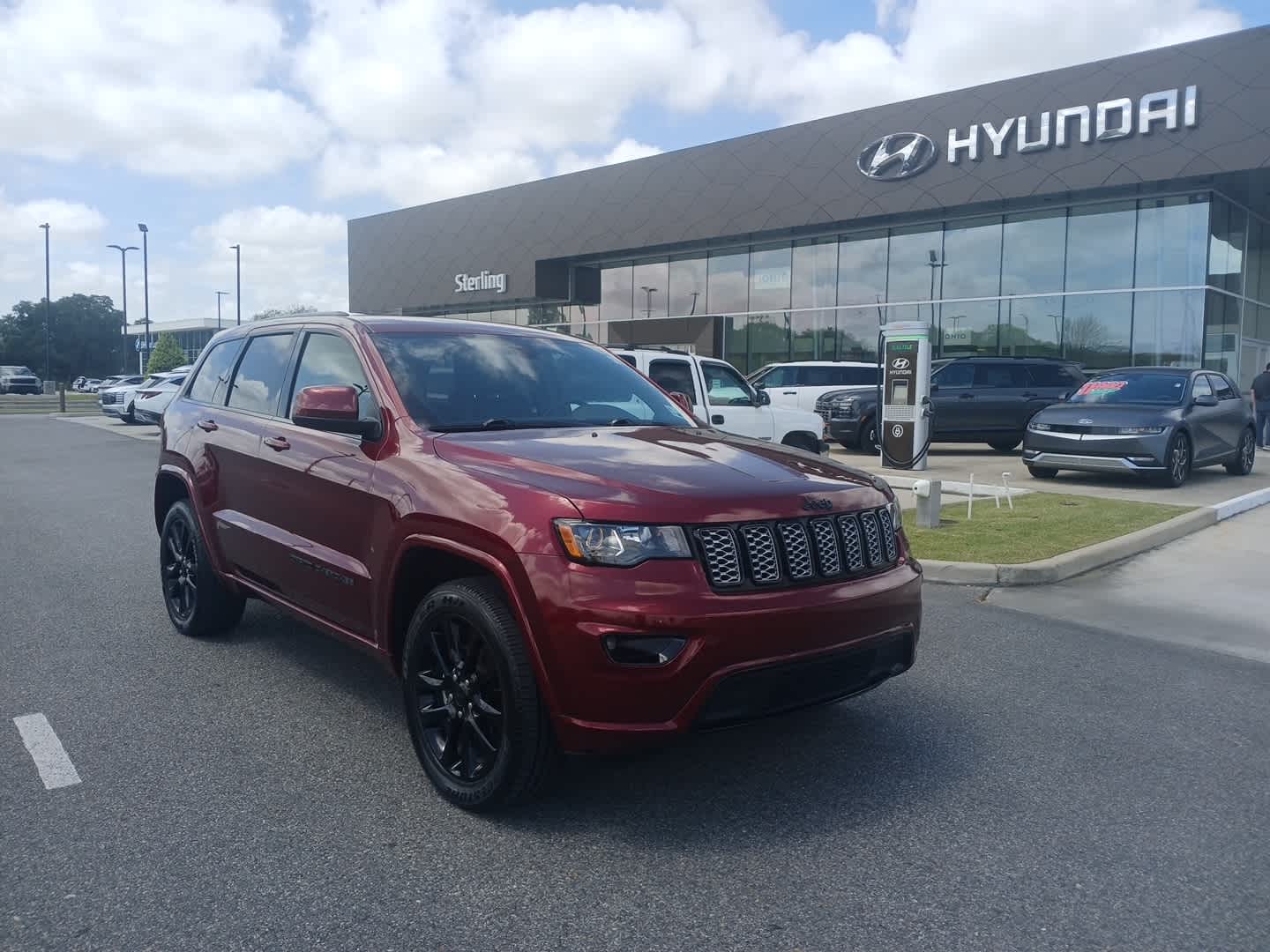 Velvet Red Pearlcoat 2020 Jeep Grand Cherokee Altitude 4WD SUV / Crossover Four-Wheel Drive 8-Speed Automatic