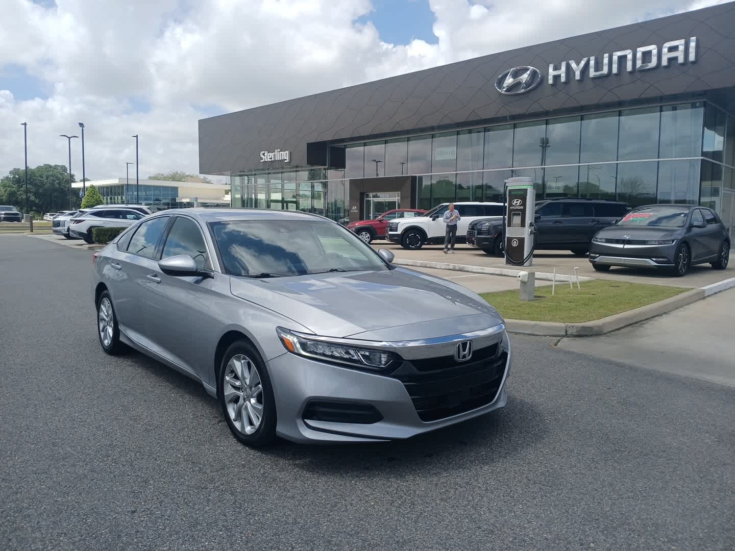 Lunar Silver Metallic 2019 Honda Accord 1.5T LX FWD Sedan Front-Wheel Drive Continuously Variable Transmission