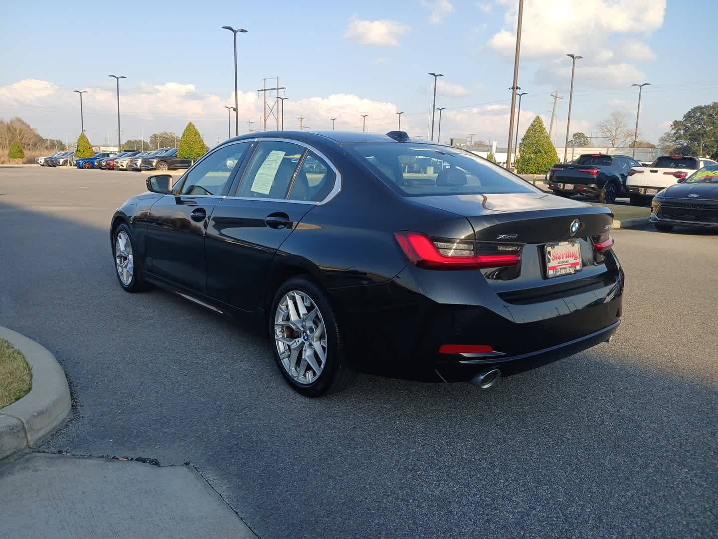 View vehicle photo 3