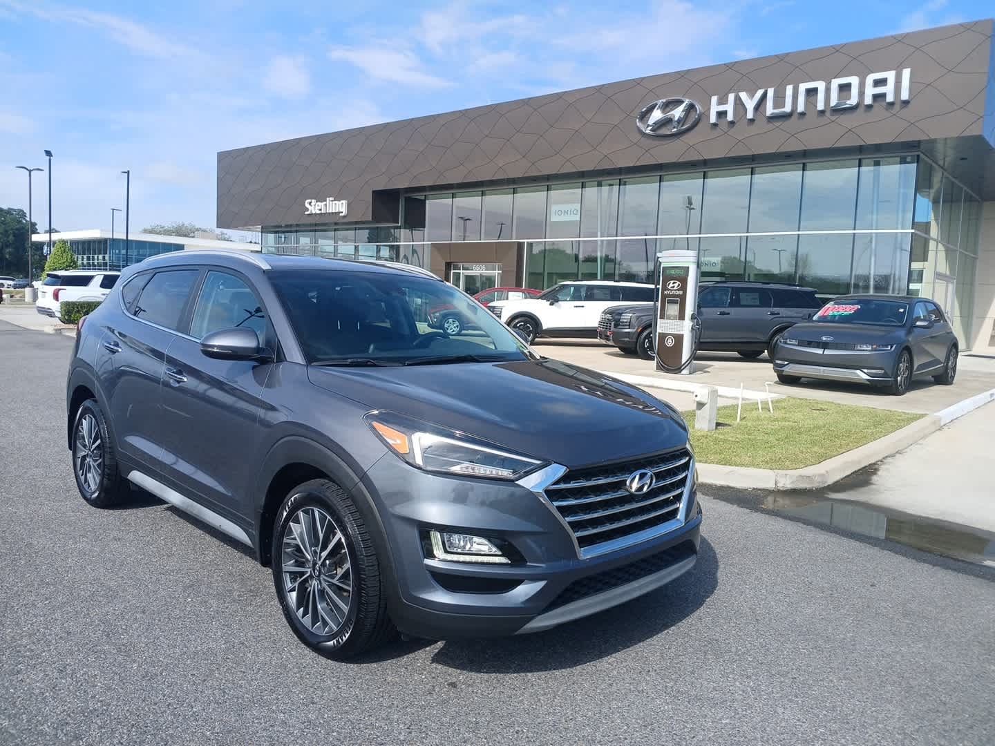 Gray (MAGNETIC FORCE) 2021 Hyundai Tucson Limited FWD SUV / Crossover Front-Wheel Drive 6-Speed Automatic