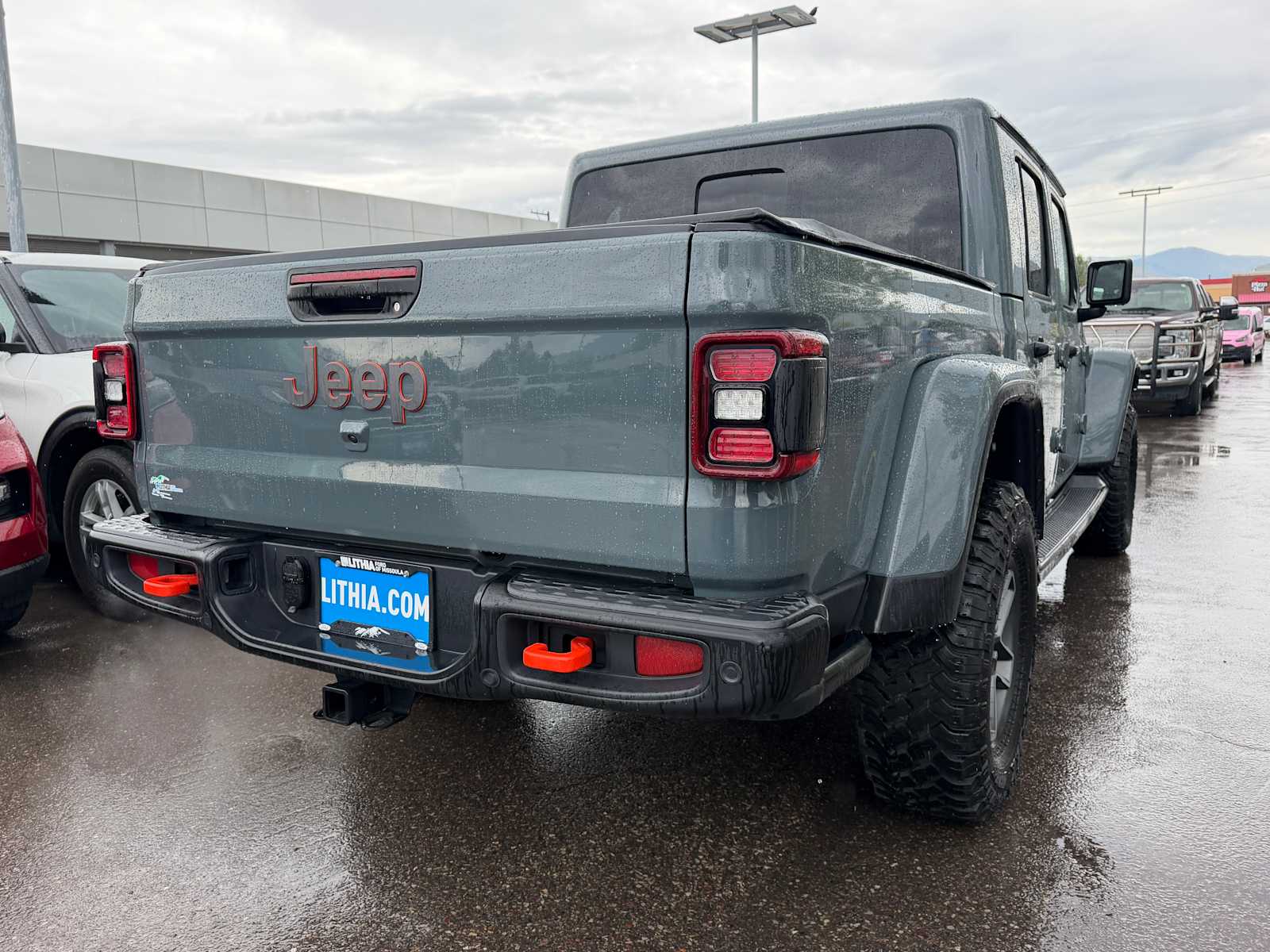 View vehicle photo 7