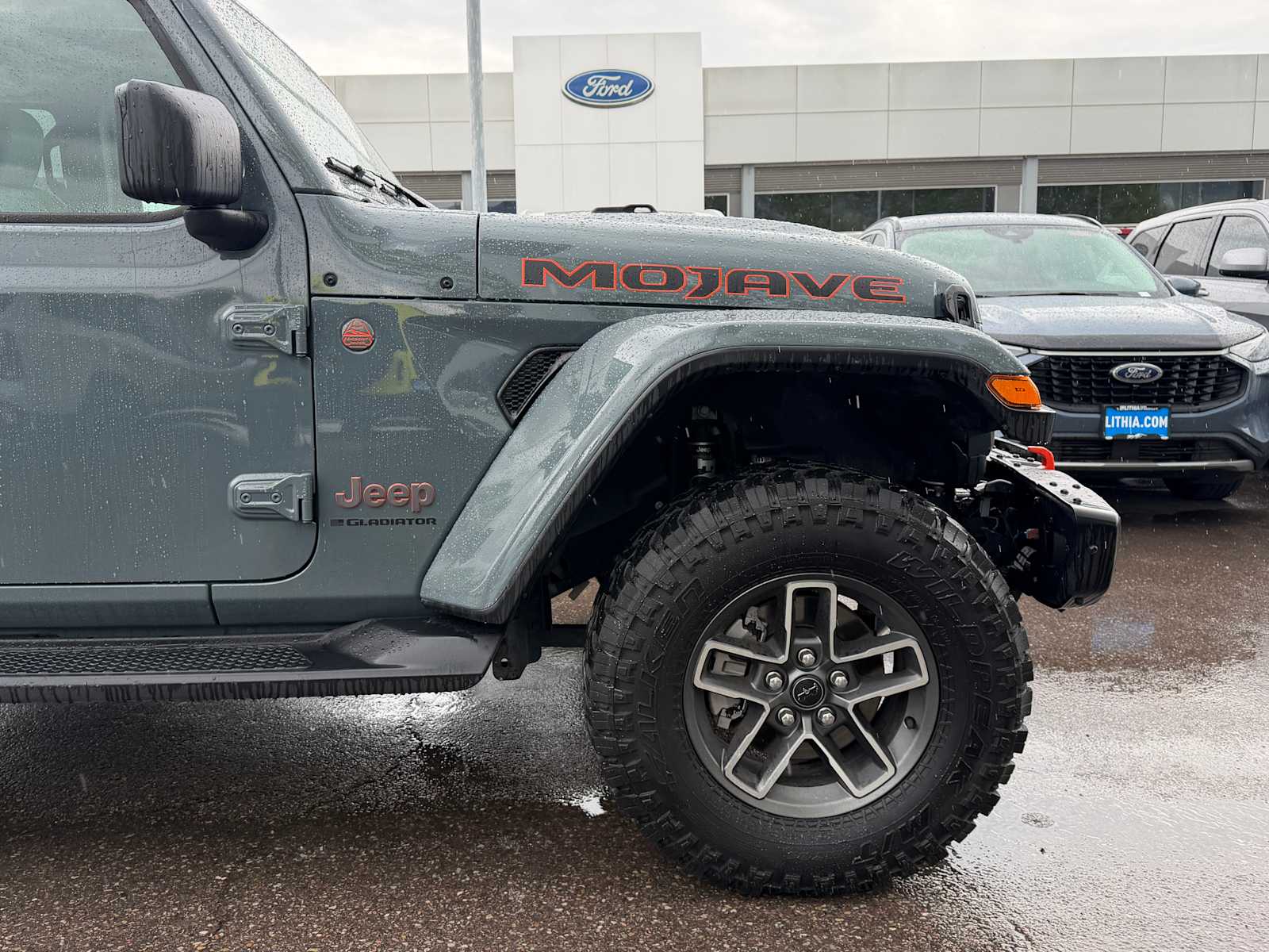 View vehicle photo 5