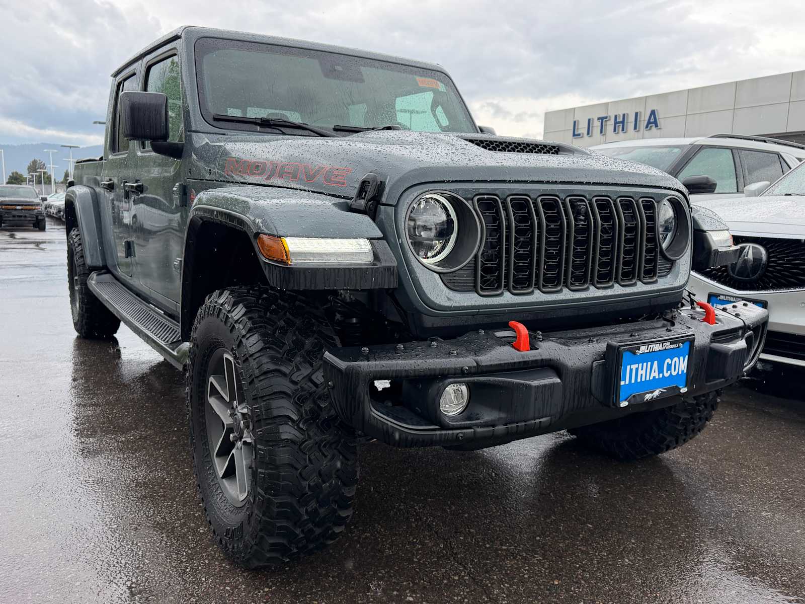 View vehicle photo 4