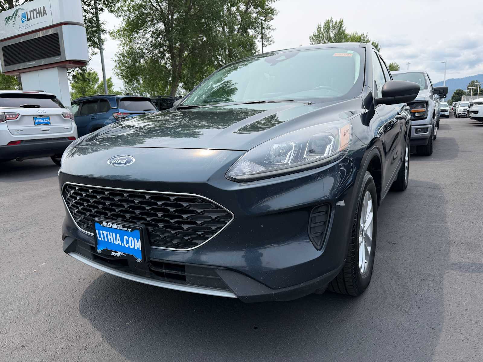  2022 Ford Escape SE AWD   