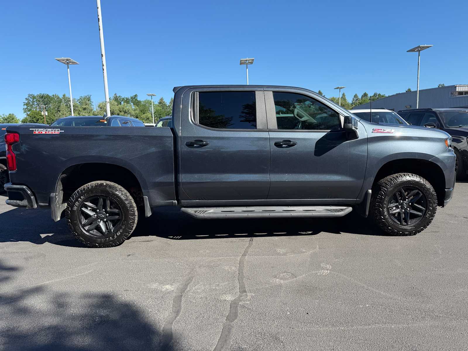 View vehicle photo 6